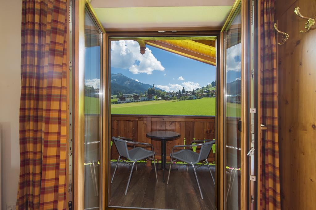 Pension Ederhof Йохберг Екстер'єр фото